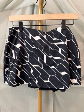 TAIL Black and White Athletic Mini Skort